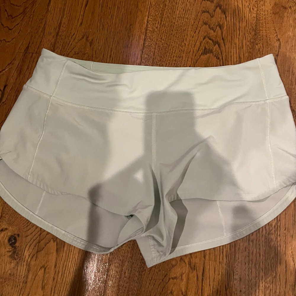 Size 4 speed ups mint 4” I think